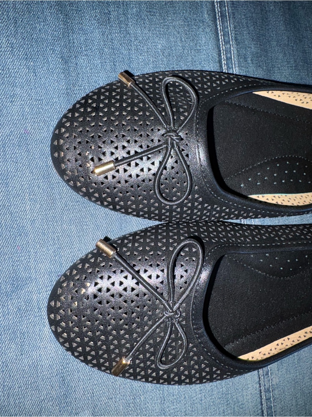 Chadwicks Black Laser-Cut Bow Flats